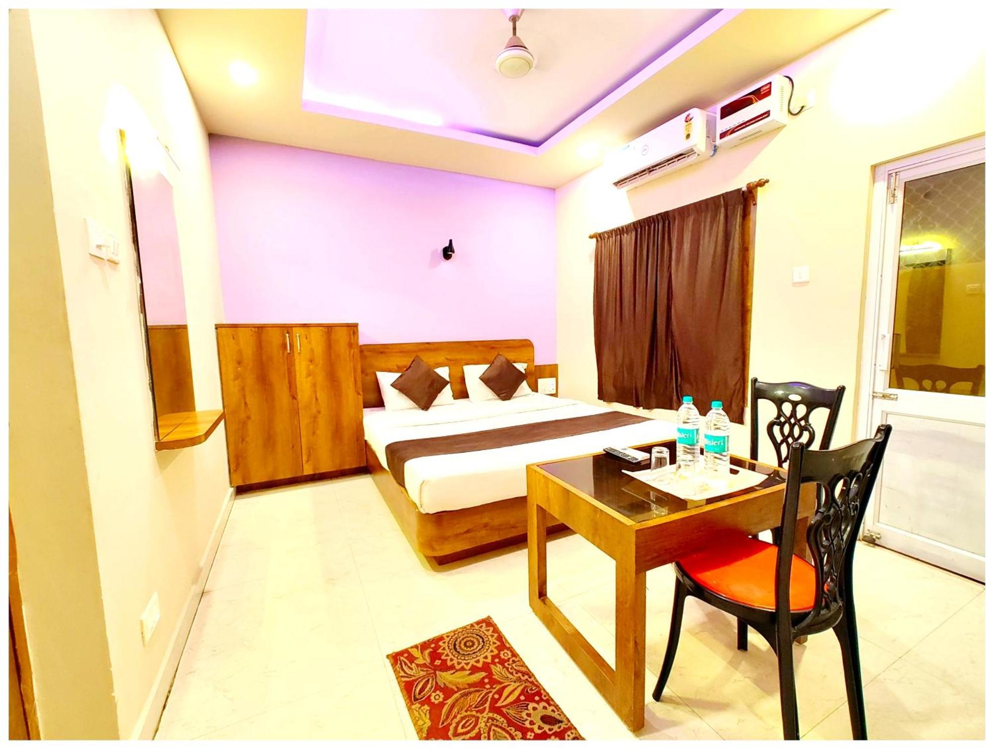 Hotel Premium Blue Sagar Near Jagannath Temple And Sea - Lift And Parking